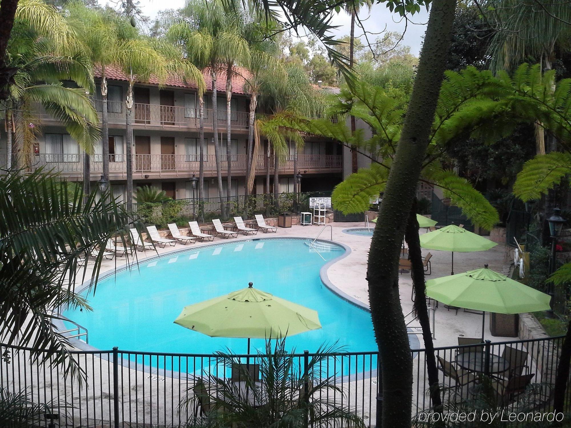 Vanllee Hotel Covina Exteriér fotografie