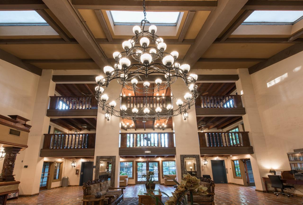 Vanllee Hotel Covina Exteriér fotografie