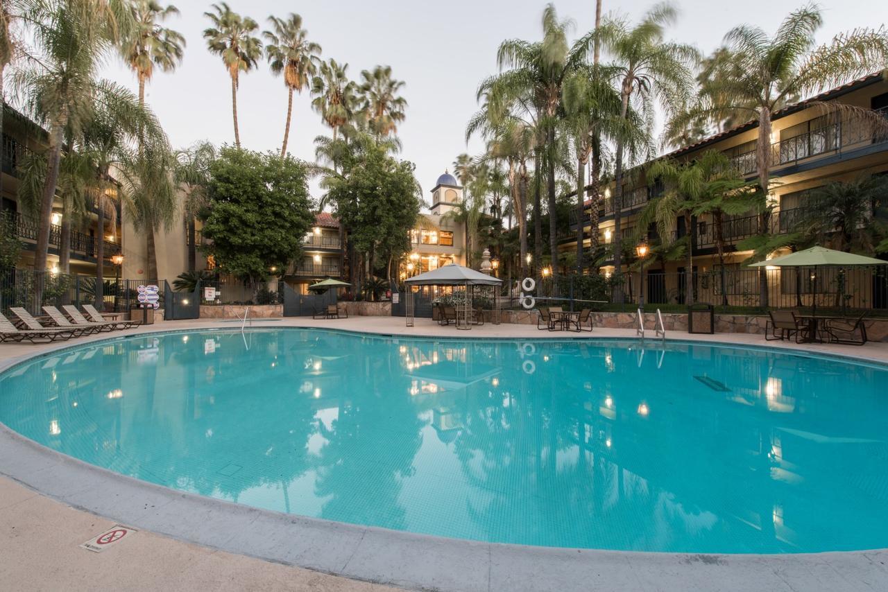 Vanllee Hotel Covina Exteriér fotografie